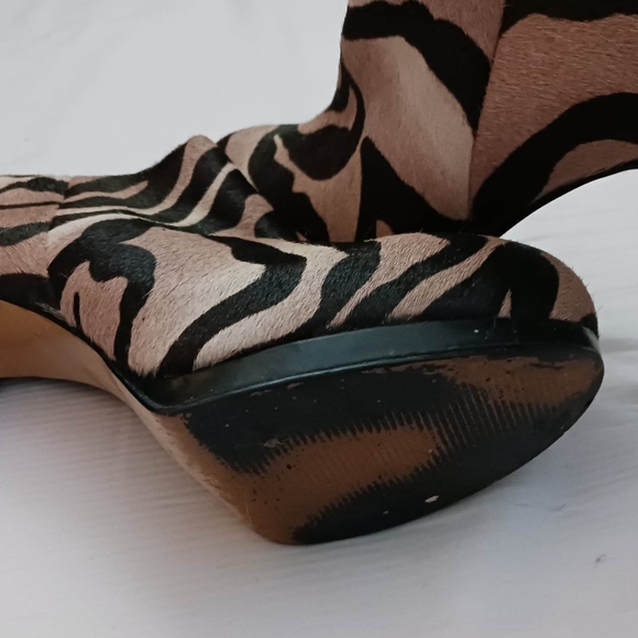 Nine West shorties zebra print - Picture 2 of 4